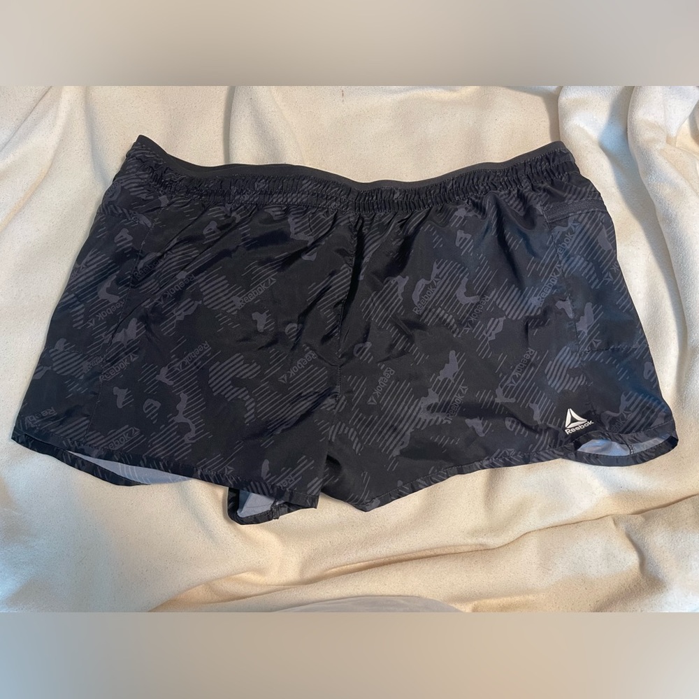 Women’s Reebok shorts with underwear liner XXL